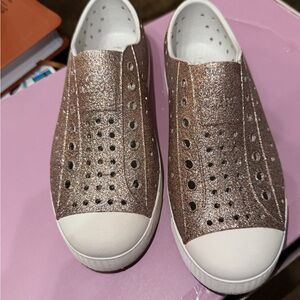 Stylish Glitter Slip-On Sneakers